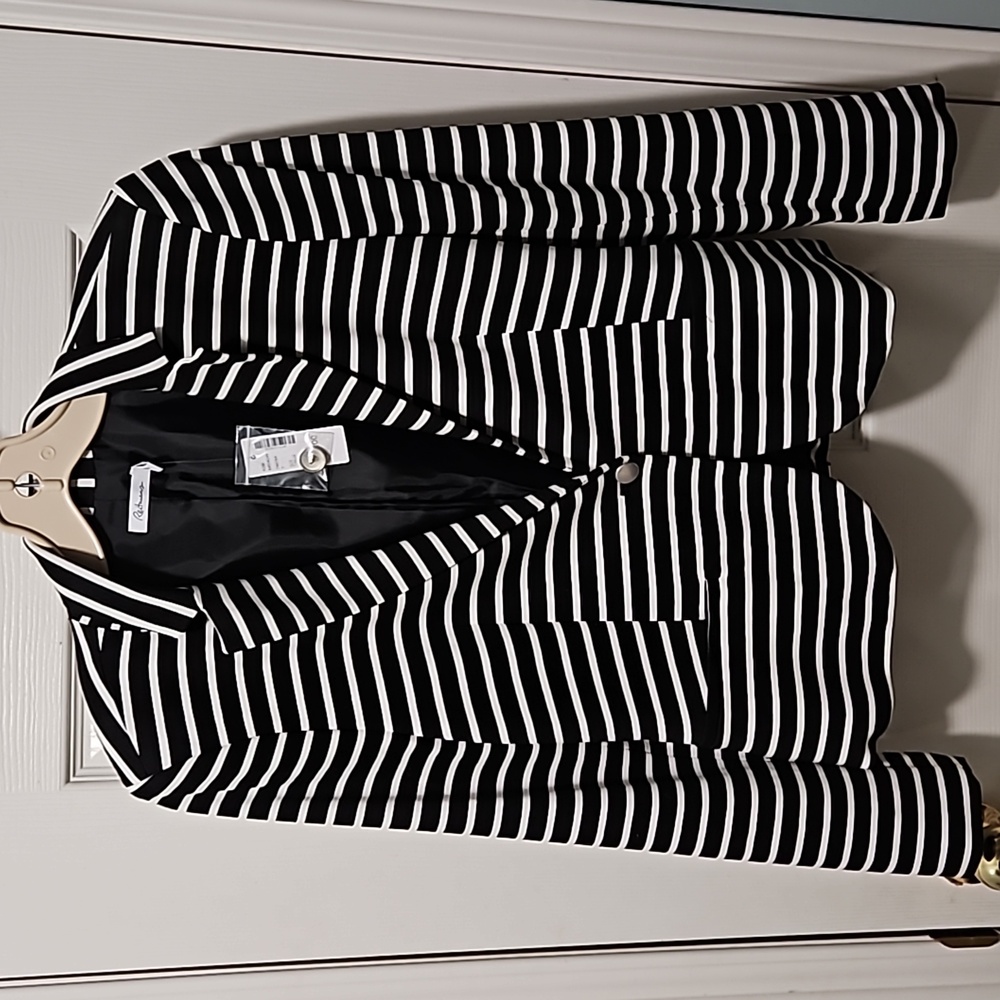 Black and white styling..